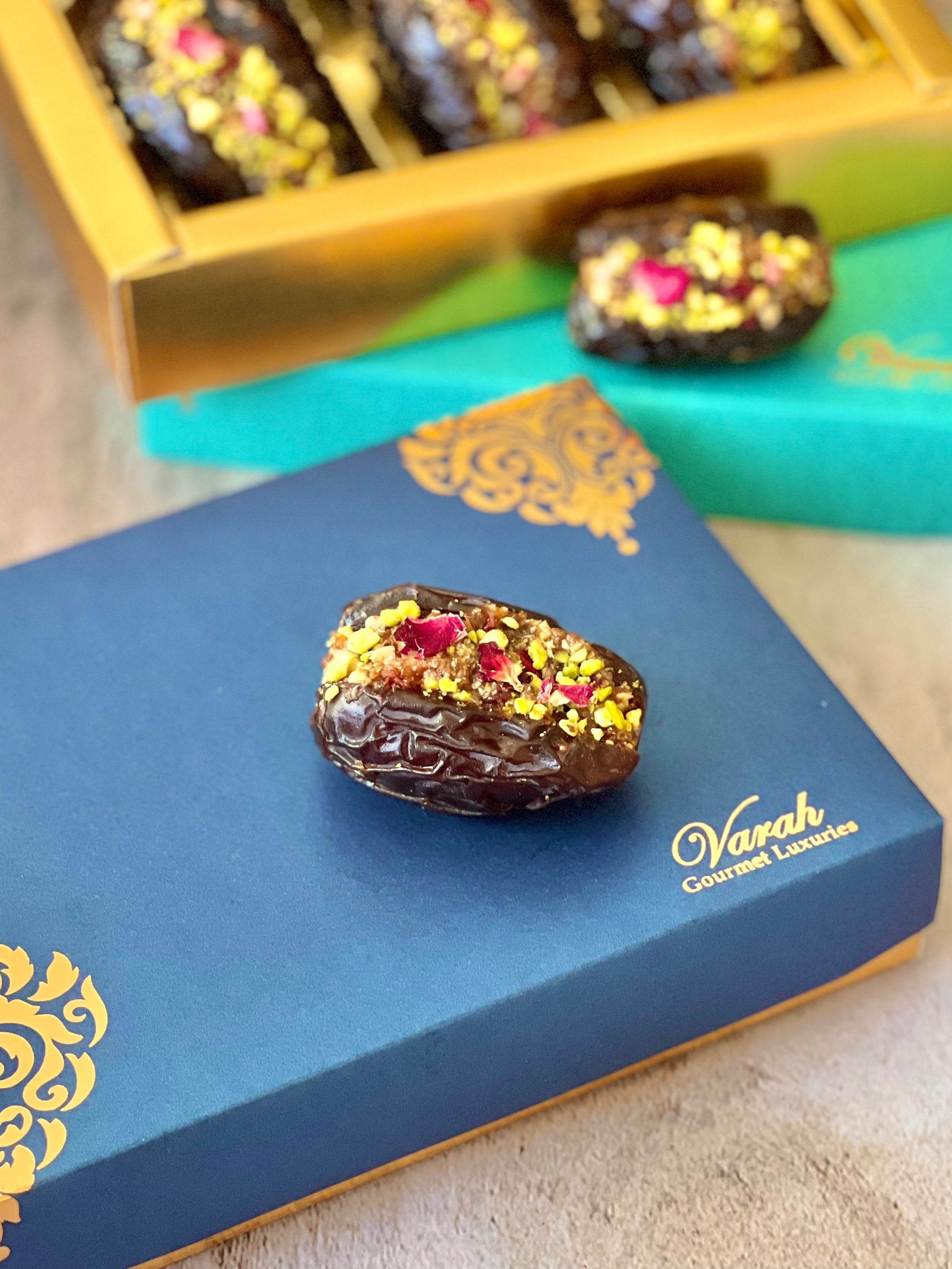 Paan Mukhwaas Dates Gift Box