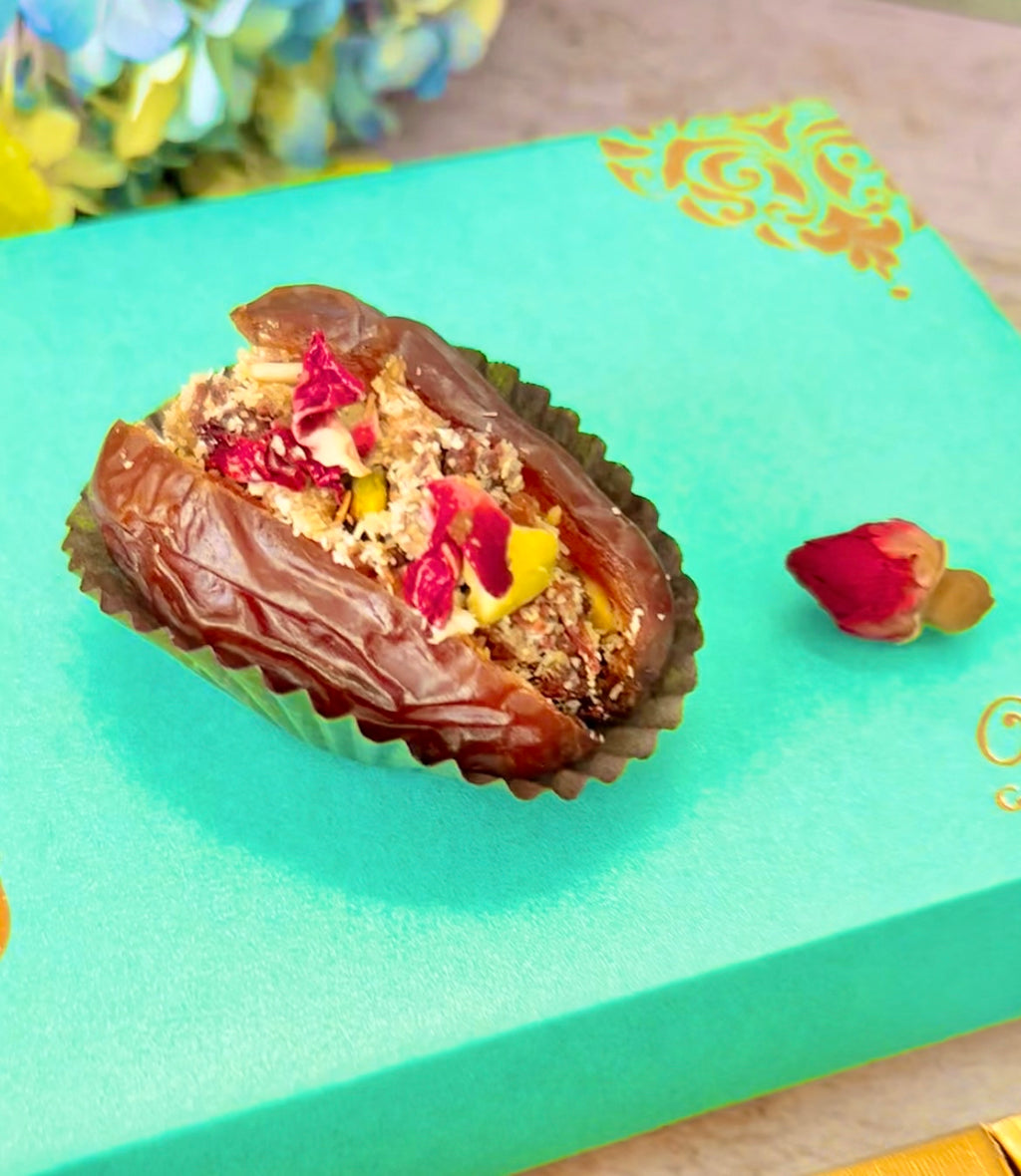 Paan Mukhwaas Dates Gift Box