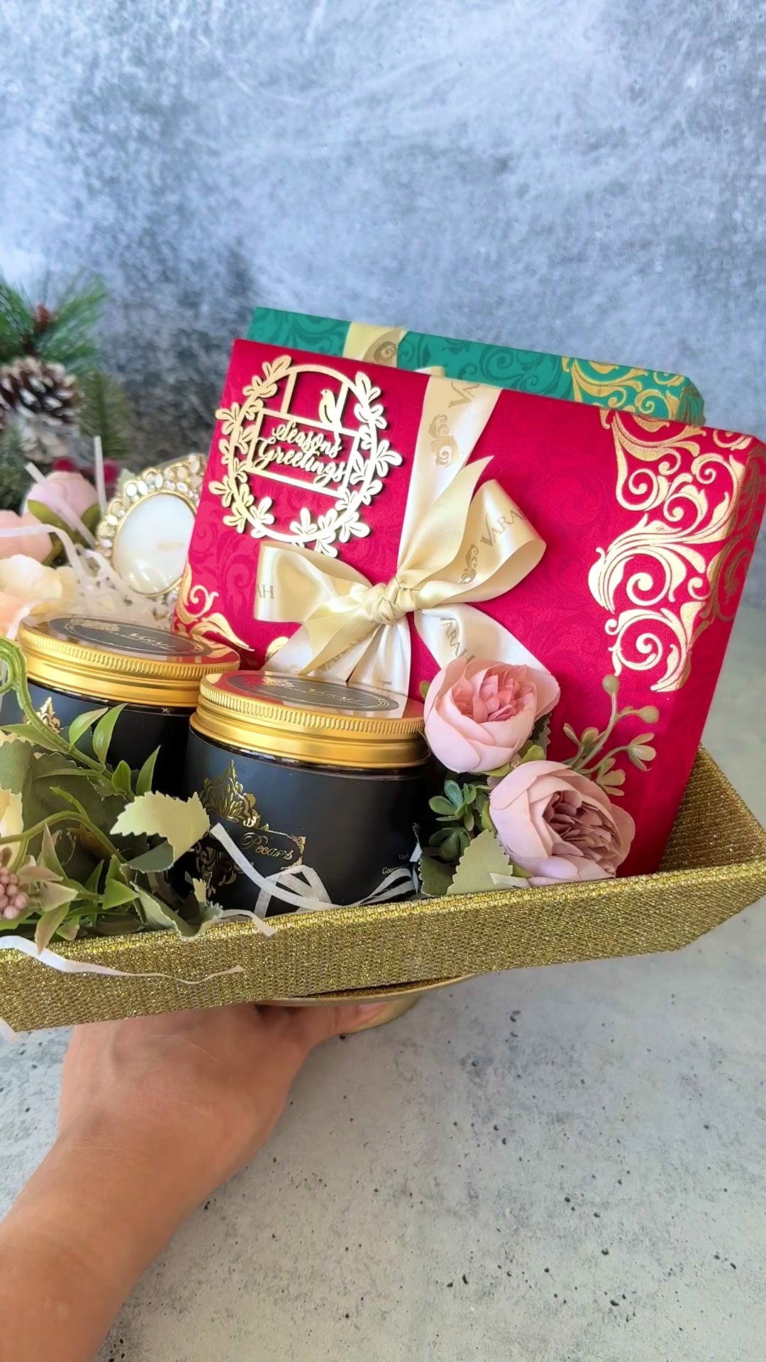 Sparkle Holiday Gourmet Gift Hamper